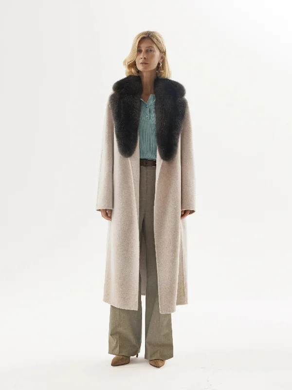 Cashmere coat with one piece sable fur collar