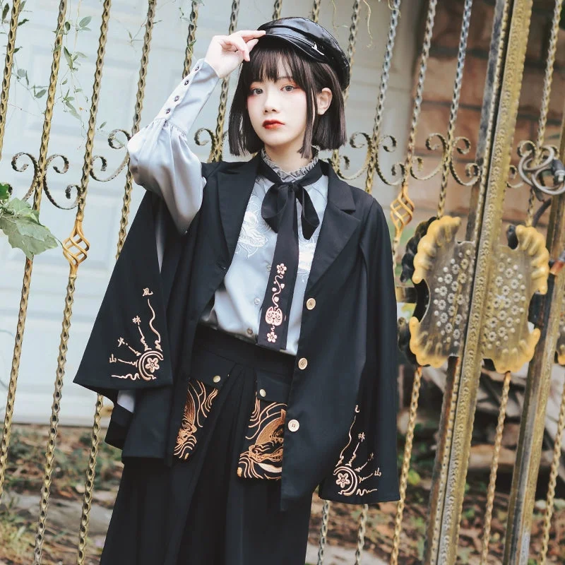 Quirky House~Wang Liang~Retro Lolita Embroidered Cloak Retro College Style Coat