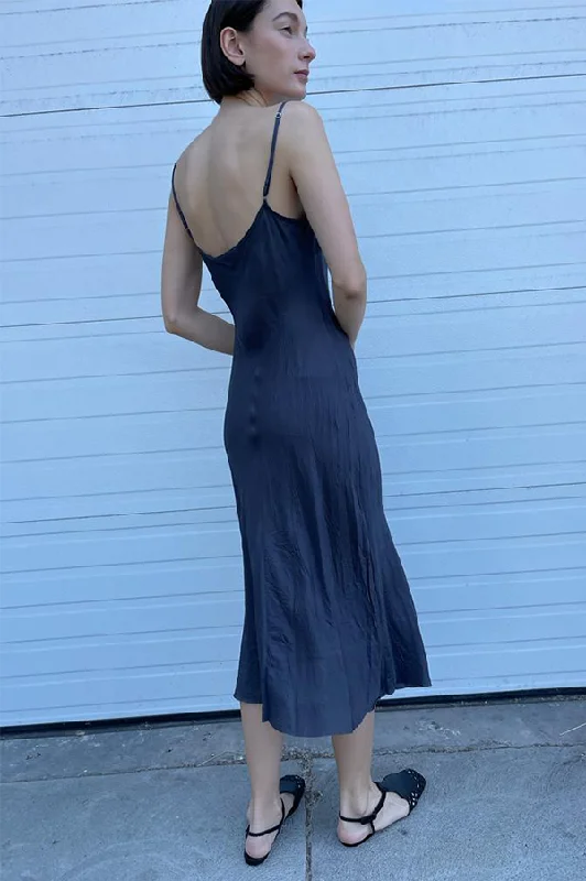 Calf-Length Bias Long Slip in Charcoal