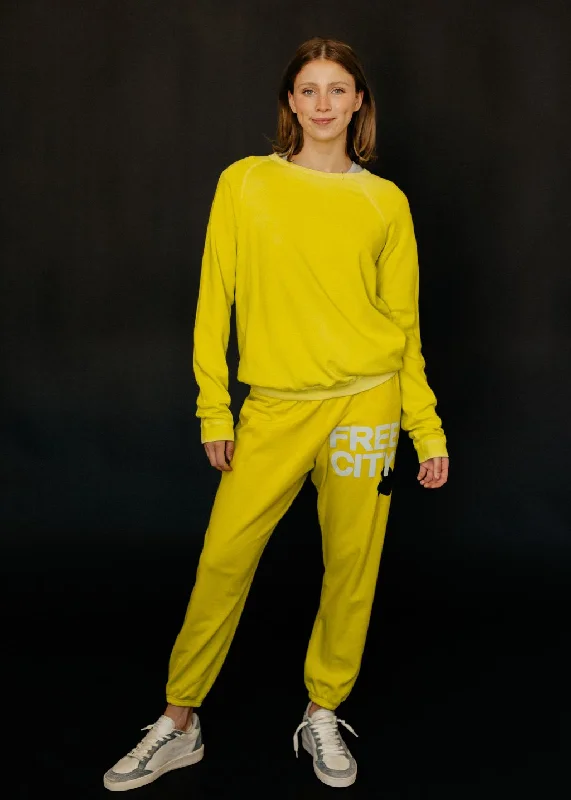 FREECITY Large Sweatpant in GloYellow