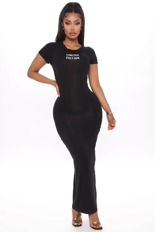 True Facts Maxi Dress - Black